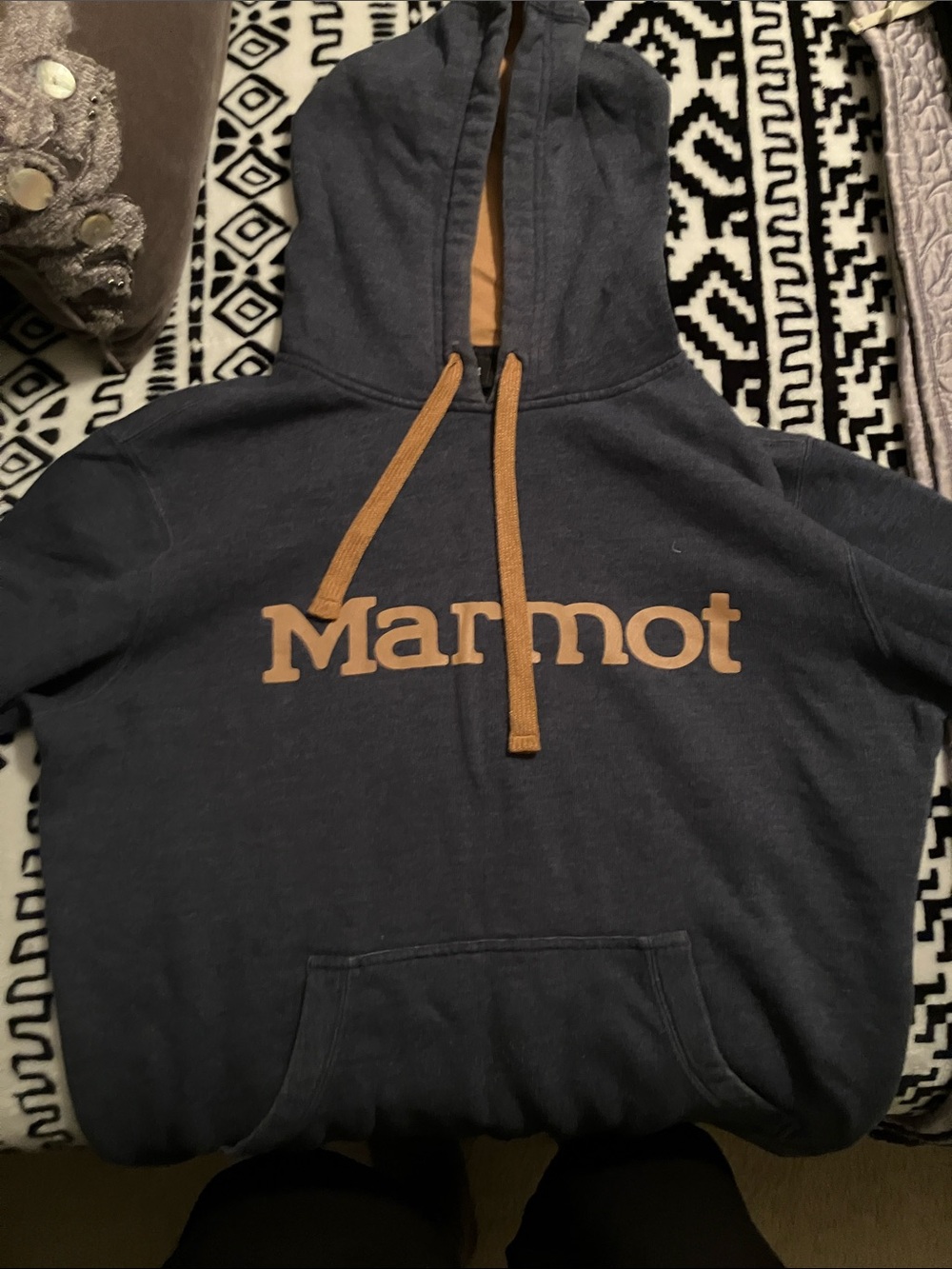 Marmot men’s hoodie gray with gold writing